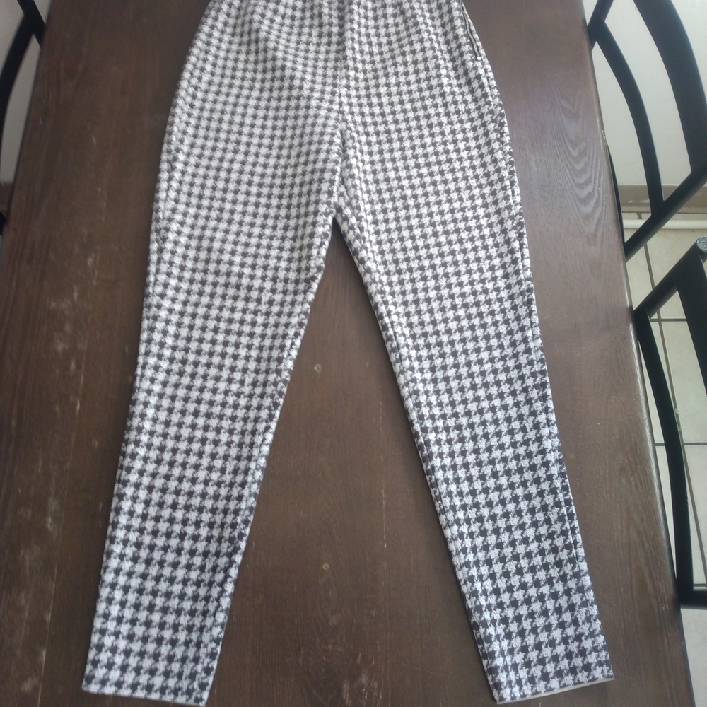 Zara Houndstooth Suede Like Stretch Dress Pant Size L